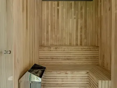 Spa: piscina cubierta climatizada, jacuzzis, sauna húmedo, sauna seco y spa de pies. - foto 3